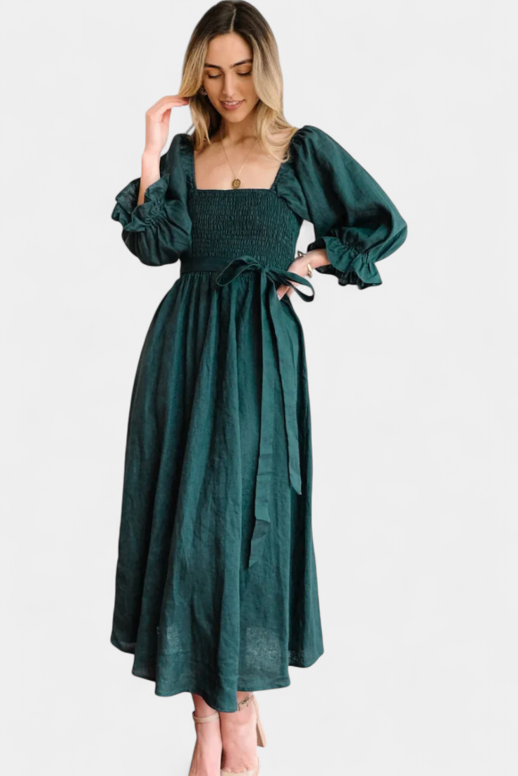 Petra Robe à Deux Niveaux avec Corps Froncé et Manches Bouffantes
