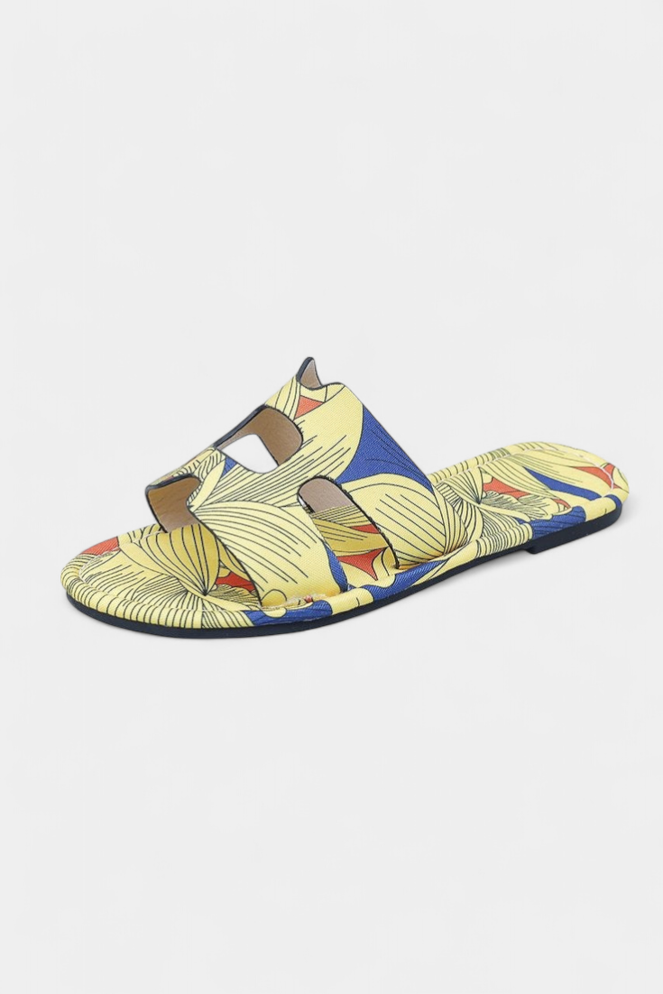Berenice Sandales Plates à Imprimé Tropical et Design Ouvert