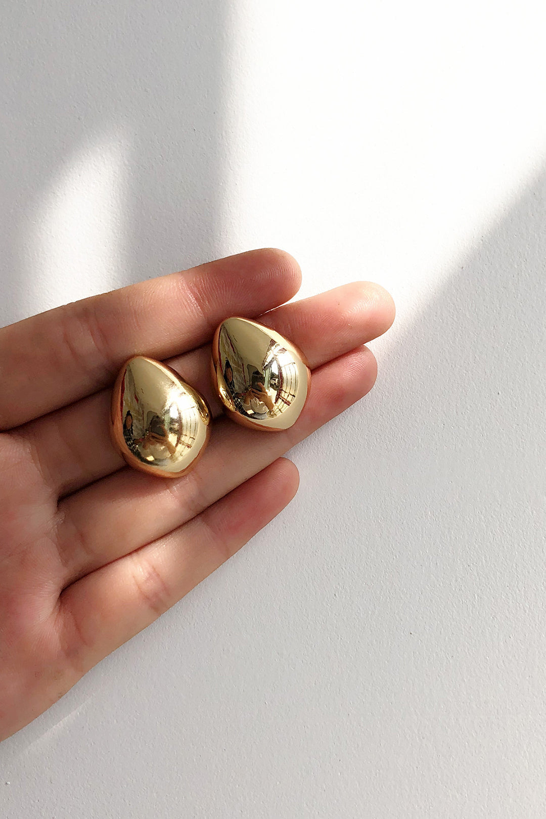 Pendants d'Oreilles Métalliques en Goutte