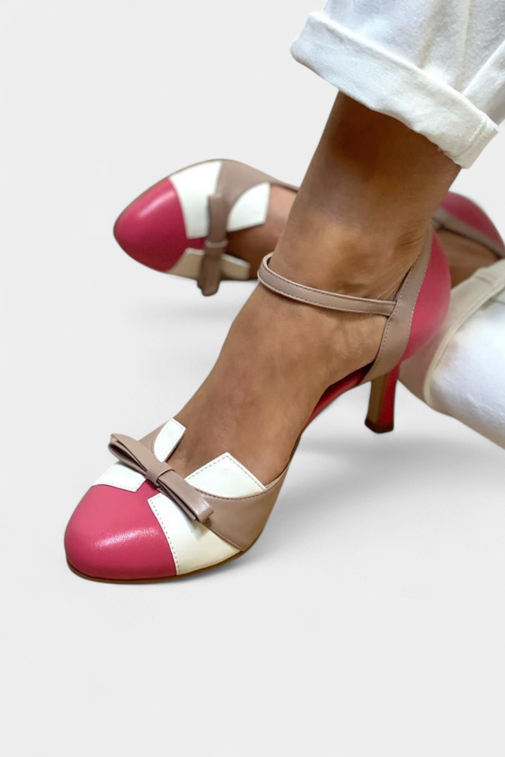 Janell Talons Élégants Orthopédiques" can be rewritten as "Janell Élégants Talons Orthopédiques.