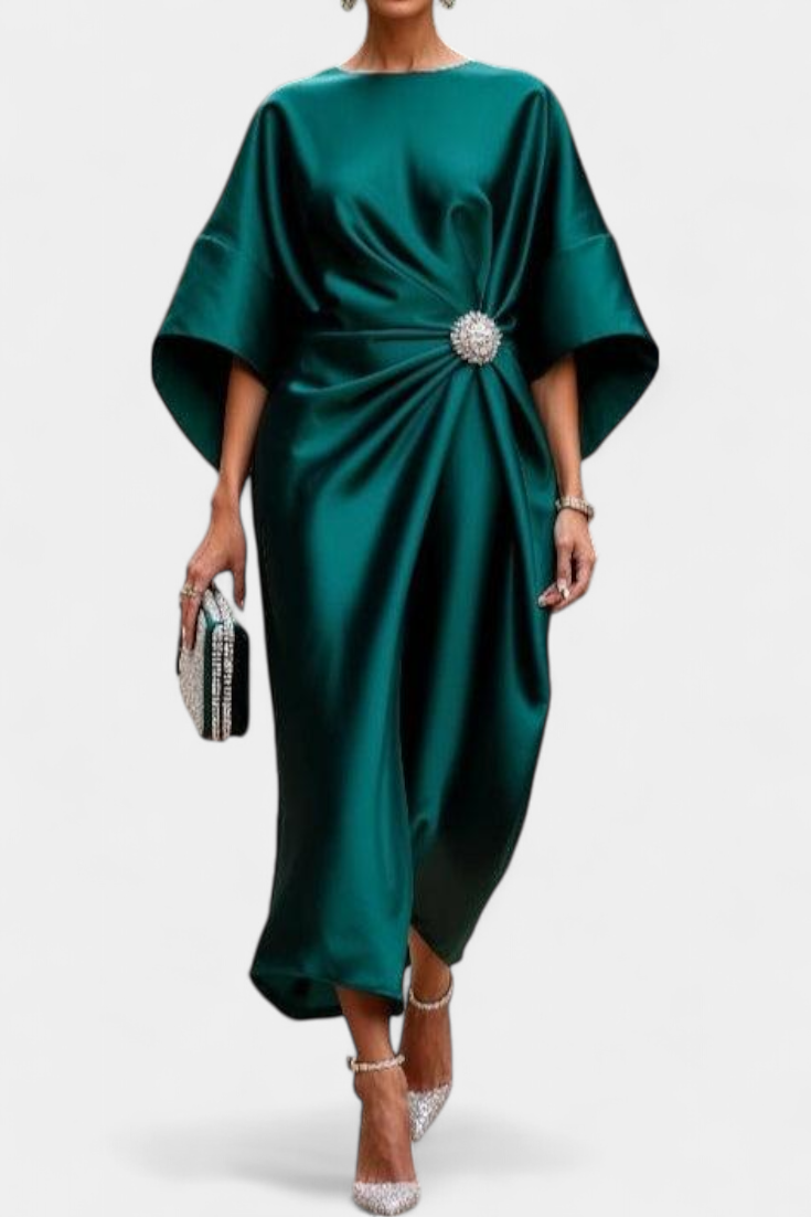 Ubelia Robe Satinée à Coupe A et Détails Froncés
