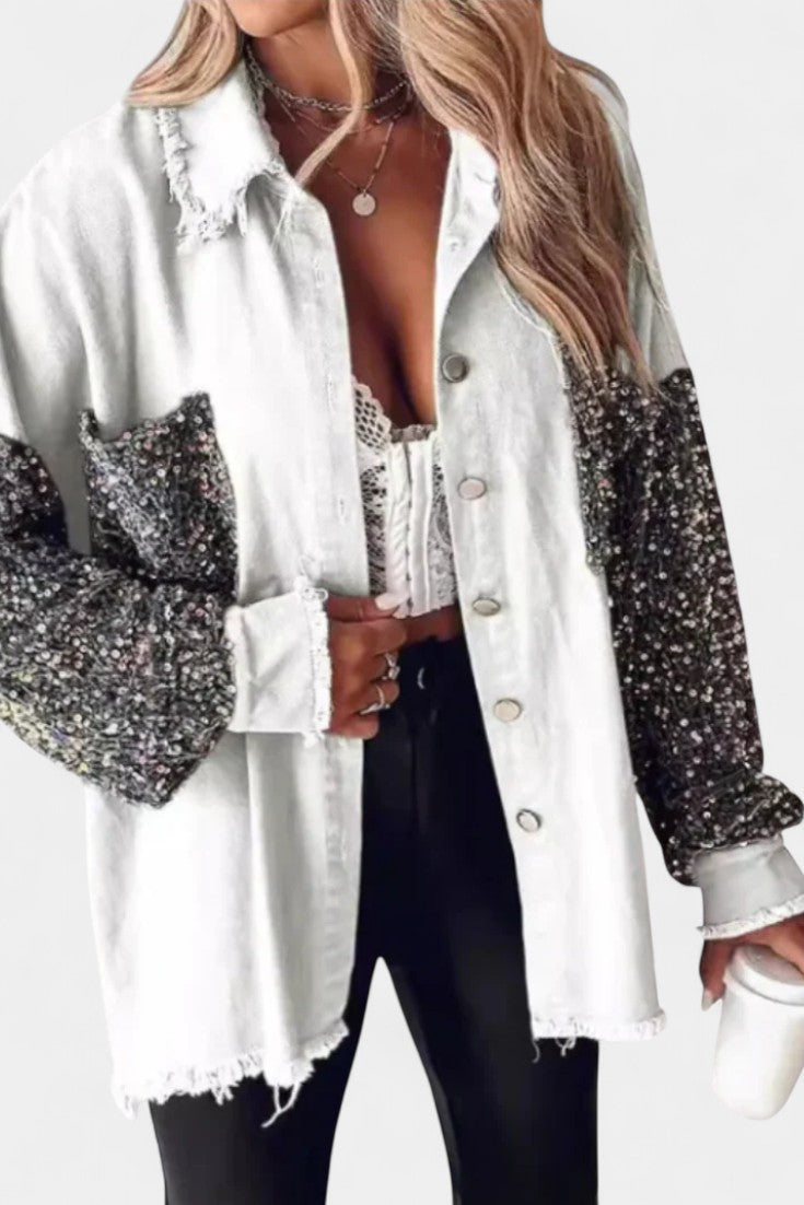 Birgit Veste en Jean Oversize à Bords Effilochés et Détails en Sequins