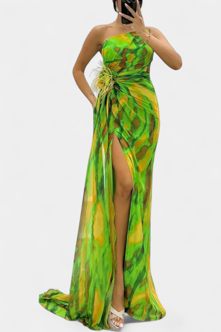 Aylin Robe Asymétrique à Imprimé Vibrant et Coupe Ajustée