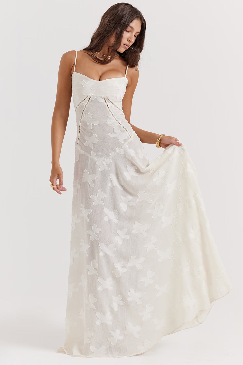 Mabel Robe en Lamé Brillant et Dentelle Florale à Bretelles Fines
